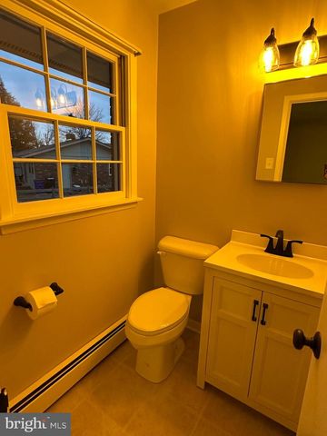 7923 LONGMEADOW DR, Frederick, MD 21701