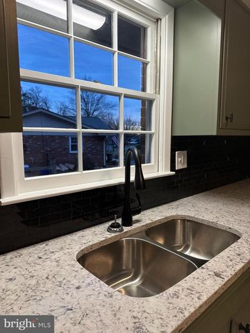 7923 LONGMEADOW DR, Frederick, MD 21701