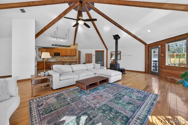 2567 Sugar Lake Road, Pacific, MO 63069