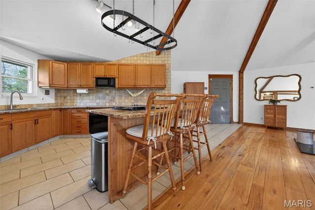 2567 Sugar Lake Road, Pacific, MO 63069