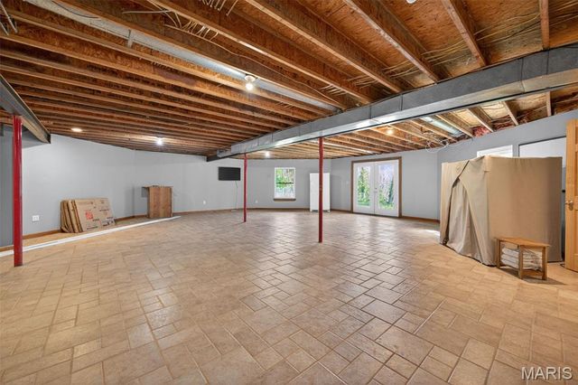 2567 Sugar Lake Road, Pacific, MO 63069