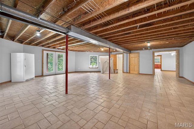 2567 Sugar Lake Road, Pacific, MO 63069