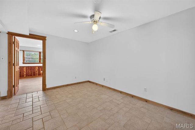 2567 Sugar Lake Road, Pacific, MO 63069