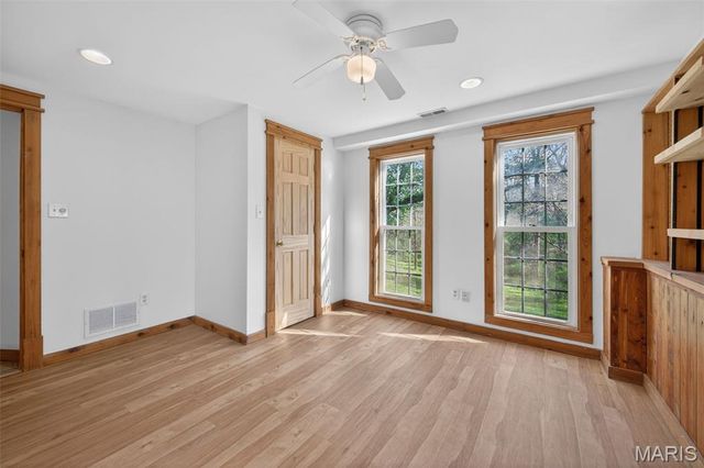 2567 Sugar Lake Road, Pacific, MO 63069