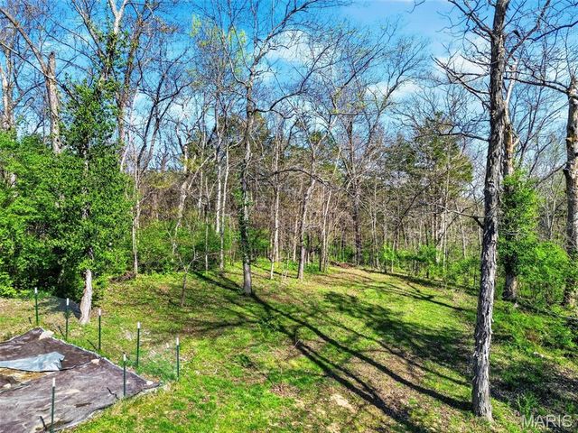 2567 Sugar Lake Road, Pacific, MO 63069