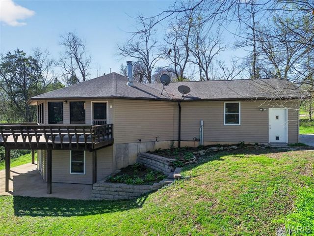2567 Sugar Lake Road, Pacific, MO 63069