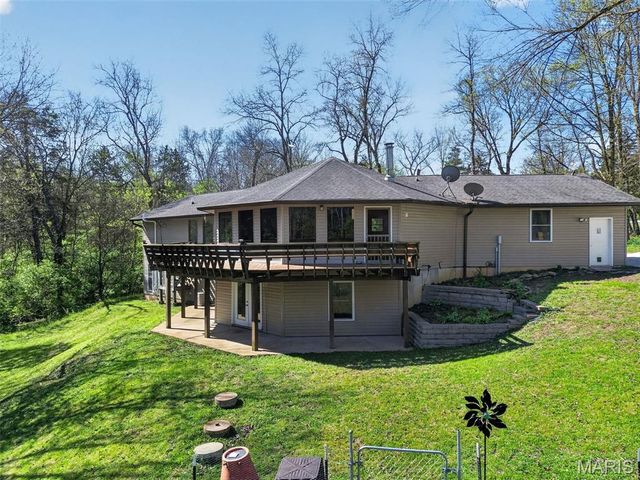 2567 Sugar Lake Road, Pacific, MO 63069