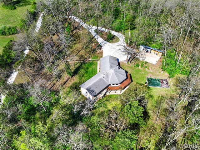 2567 Sugar Lake Road, Pacific, MO 63069