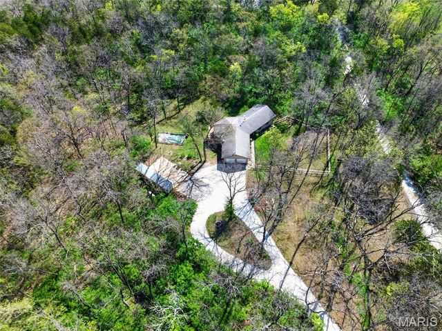 2567 Sugar Lake Road, Pacific, MO 63069