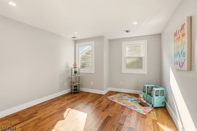 68 Bell St, Bloomfield Twp., NJ 07003