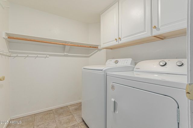 390 S ELM Court, Gilbert, AZ 85296