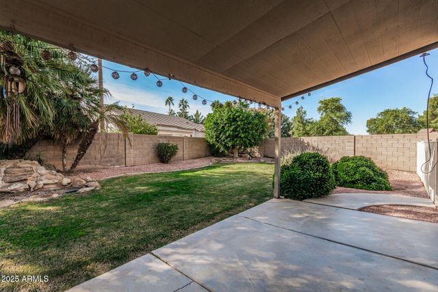 390 S ELM Court, Gilbert, AZ 85296