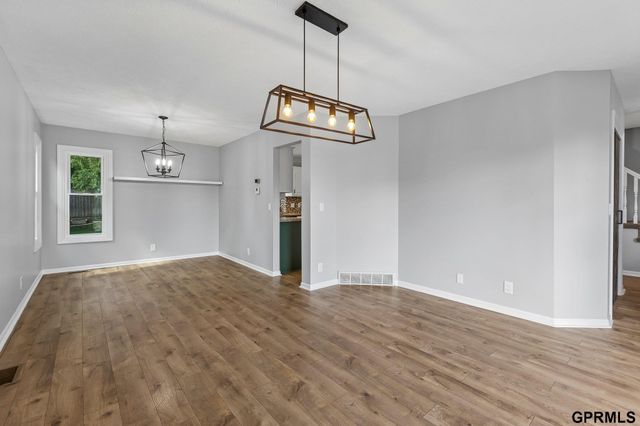 16536 Washington Street, Omaha, NE 68135
