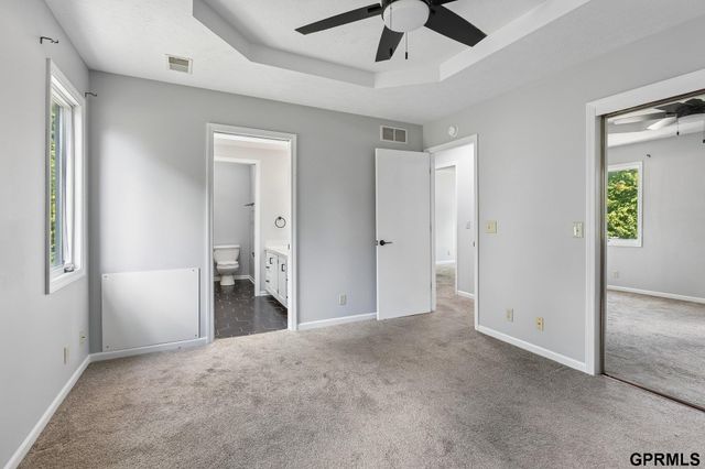 16536 Washington Street, Omaha, NE 68135