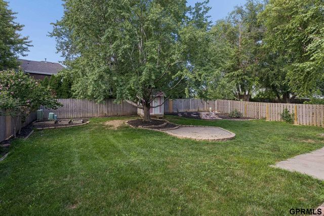 16536 Washington Street, Omaha, NE 68135