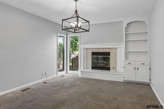 16536 Washington Street, Omaha, NE 68135