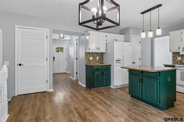 16536 Washington Street, Omaha, NE 68135
