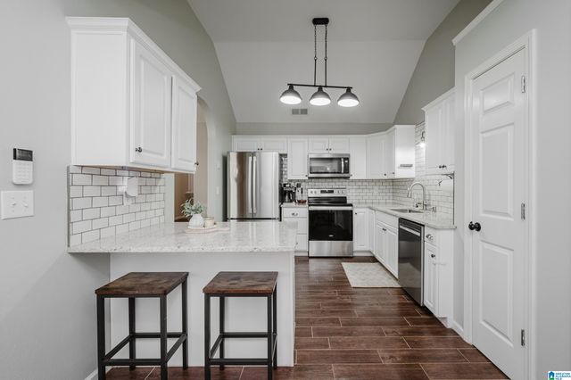 114 HORSESHOE CIRCLE, Alabaster, AL 35007