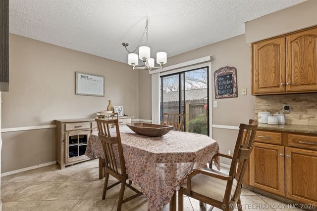 8209 S College Place, Tulsa, OK 74137