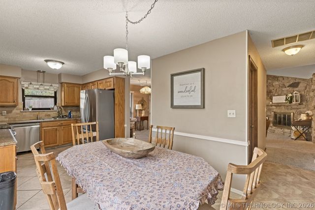 8209 S College Place, Tulsa, OK 74137