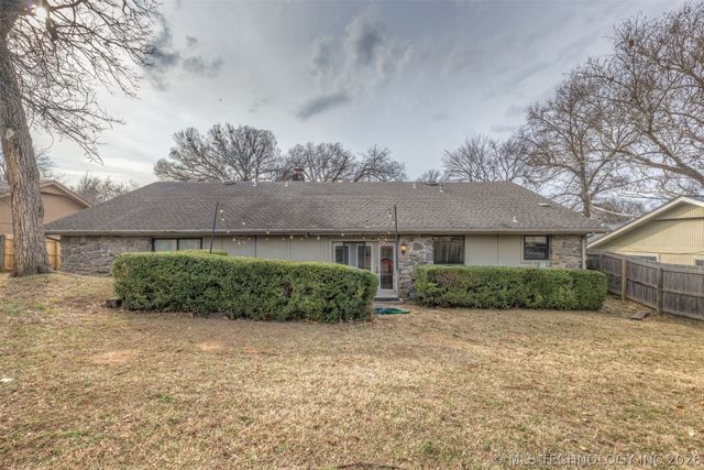 8209 S College Place, Tulsa, OK 74137