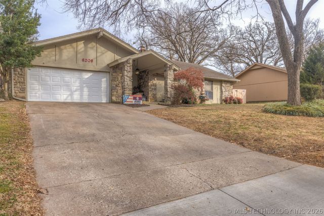 8209 S College Place, Tulsa, OK 74137