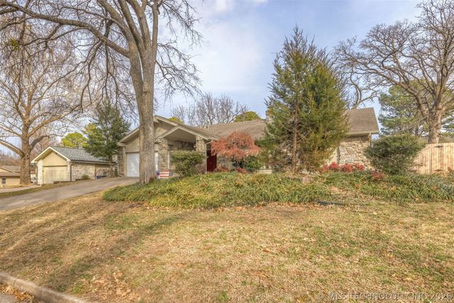 8209 S College Place, Tulsa, OK 74137