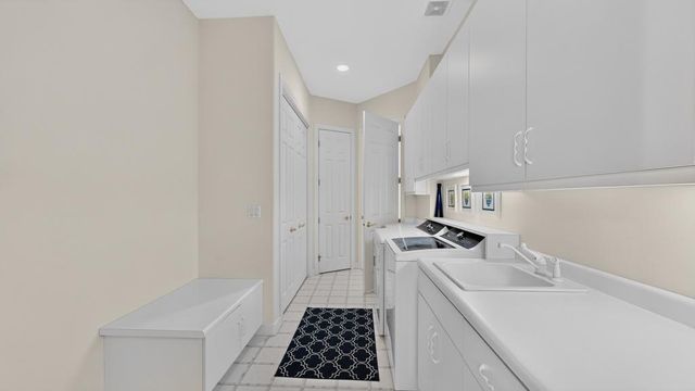 1157 Taro Lane SW, Rochester, MN 55902