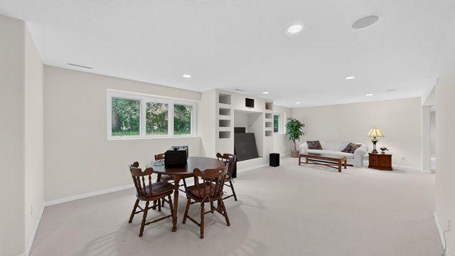 1157 Taro Lane SW, Rochester, MN 55902