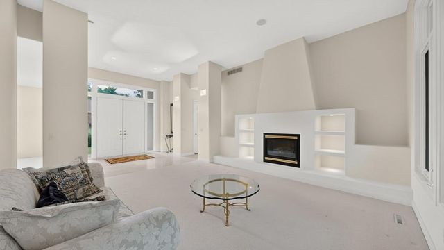 1157 Taro Lane SW, Rochester, MN 55902