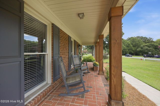 113 Essex Drive, Winterville, NC 28590