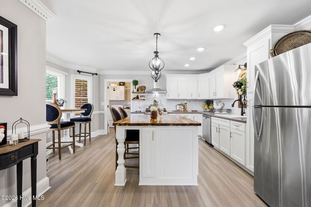 113 Essex Drive, Winterville, NC 28590