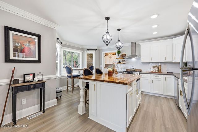 113 Essex Drive, Winterville, NC 28590