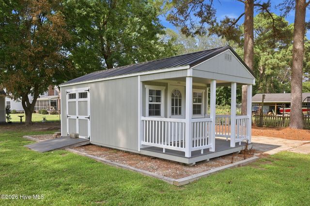 113 Essex Drive, Winterville, NC 28590