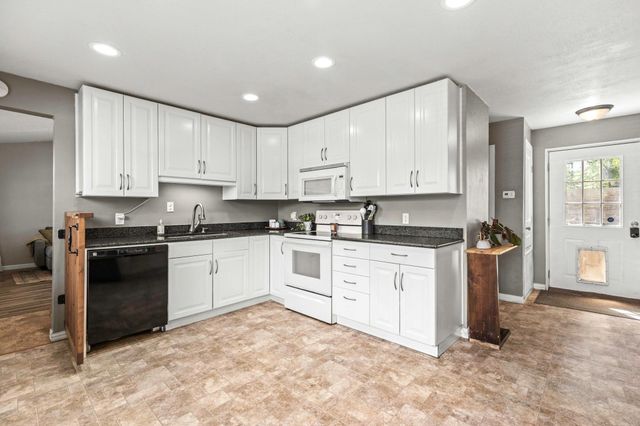 11004 Elm ST, Jonestown, TX 78645