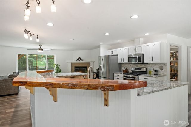 291 SE Home Port Lane, Shelton, WA 98584
