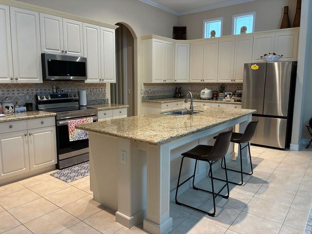 8285 NW 105th Lane, Parkland, FL 33076