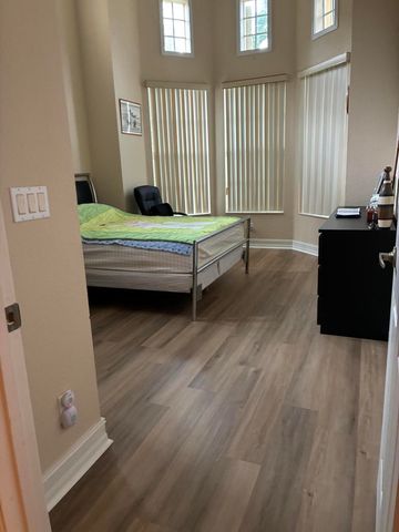 8285 NW 105th Lane, Parkland, FL 33076