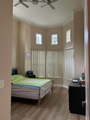 8285 NW 105th Lane, Parkland, FL 33076