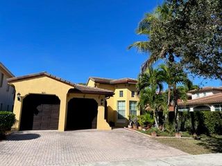 8285 NW 105th Lane, Parkland, FL 33076