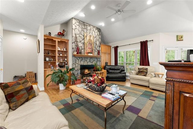 393 Brookwood Drive, Lavonia, GA 30553