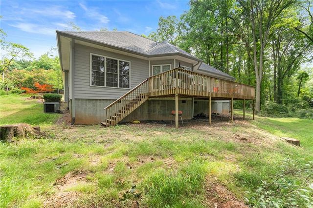 393 Brookwood Drive, Lavonia, GA 30553