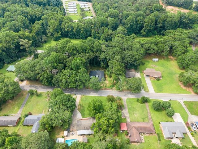 393 Brookwood Drive, Lavonia, GA 30553