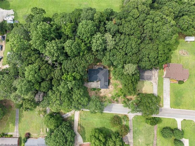 393 Brookwood Drive, Lavonia, GA 30553