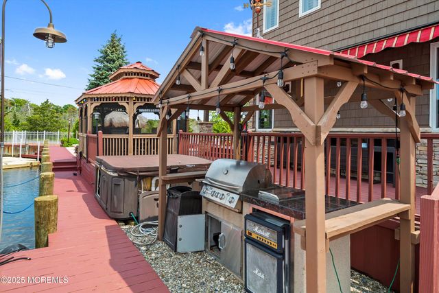 54 Cedar Island Drive, Brick, NJ 08723