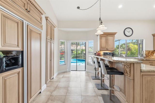 5613 NW 64th Terrace, Coral Springs, FL 33067