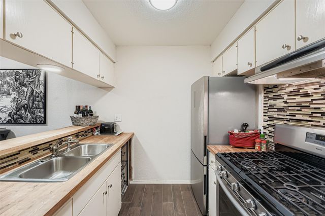 7801 Shoal Creek BLVD 241, Austin, TX 78757