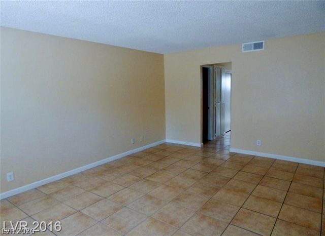 2808 Karen Avenue 3, Las Vegas, NV 89121