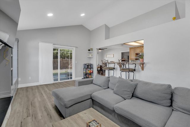1335 Morning Dew Pl, Stockton, CA 95210