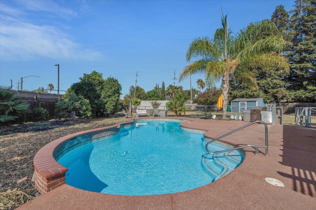 1335 Morning Dew Pl, Stockton, CA 95210
